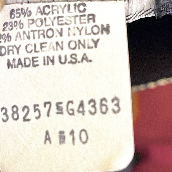 VINTAGE Gianna Black Knit Sweater with Bright Silky Print Sleeves & Applique 10 - Picture 8 of 8